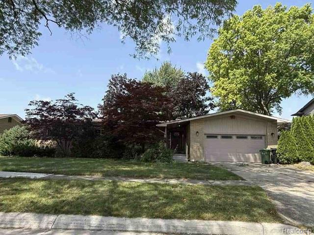 10078 Kolb Avenue — photo
