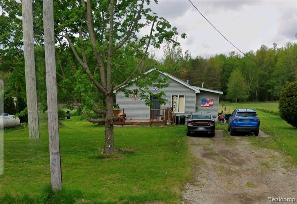 5008 W Burt Road — photo