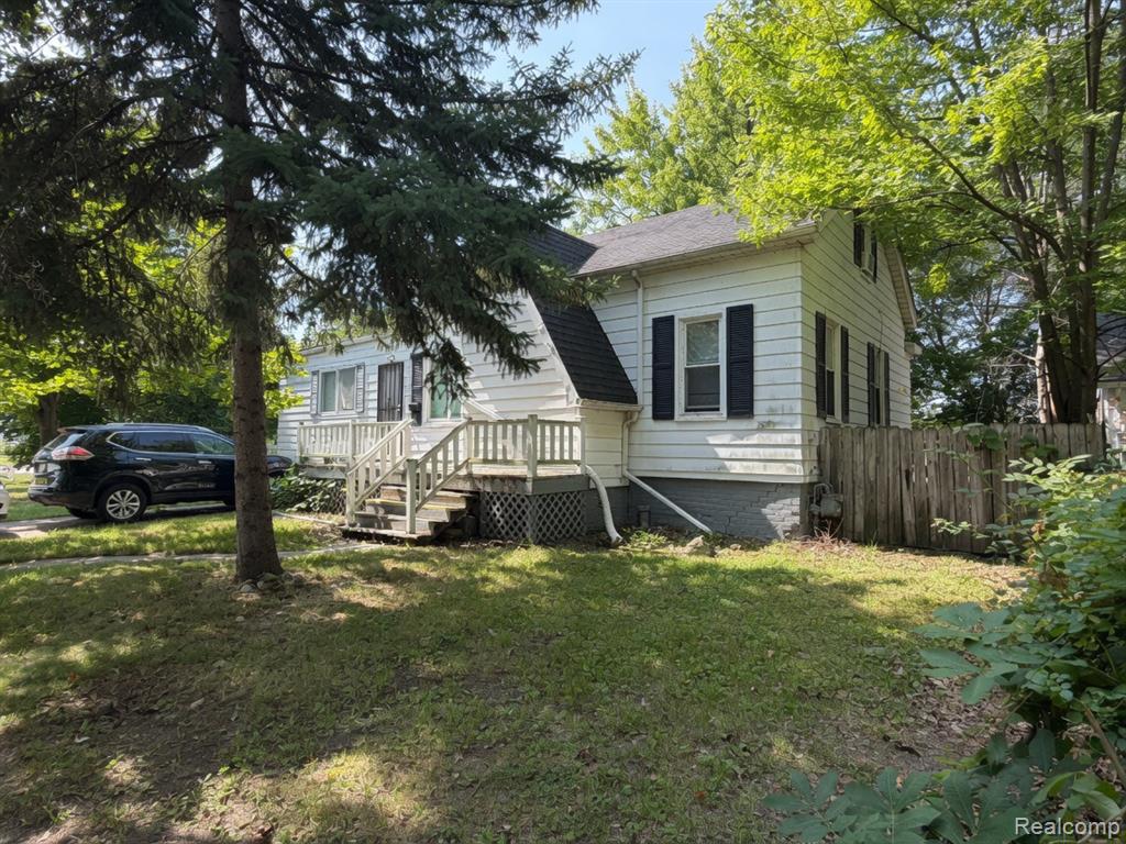 5629 Gateshead Street — photo