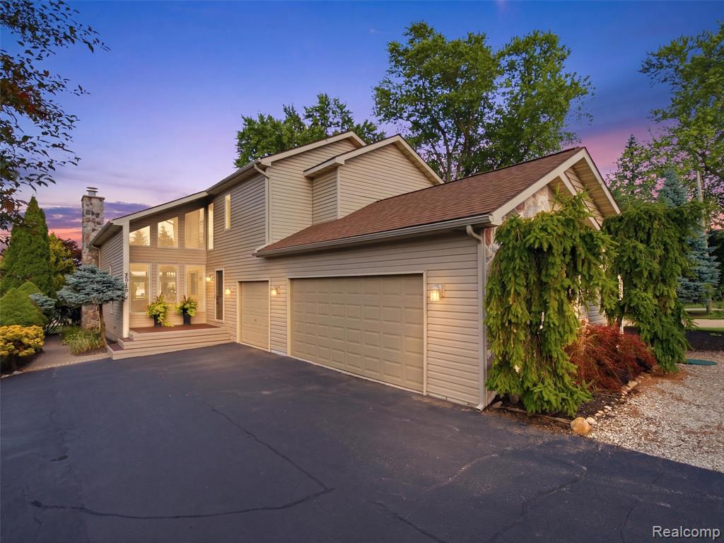 2314 N Duck Lake Road — photo