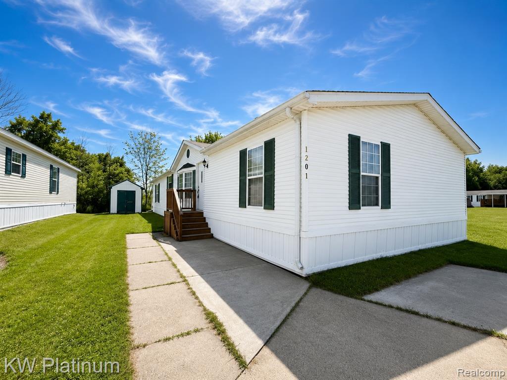1201 Orchard Lane — photo