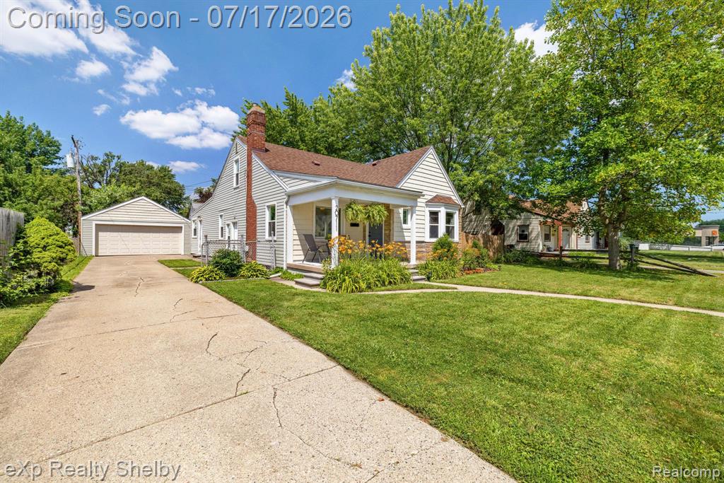 20711 Alger Street — photo