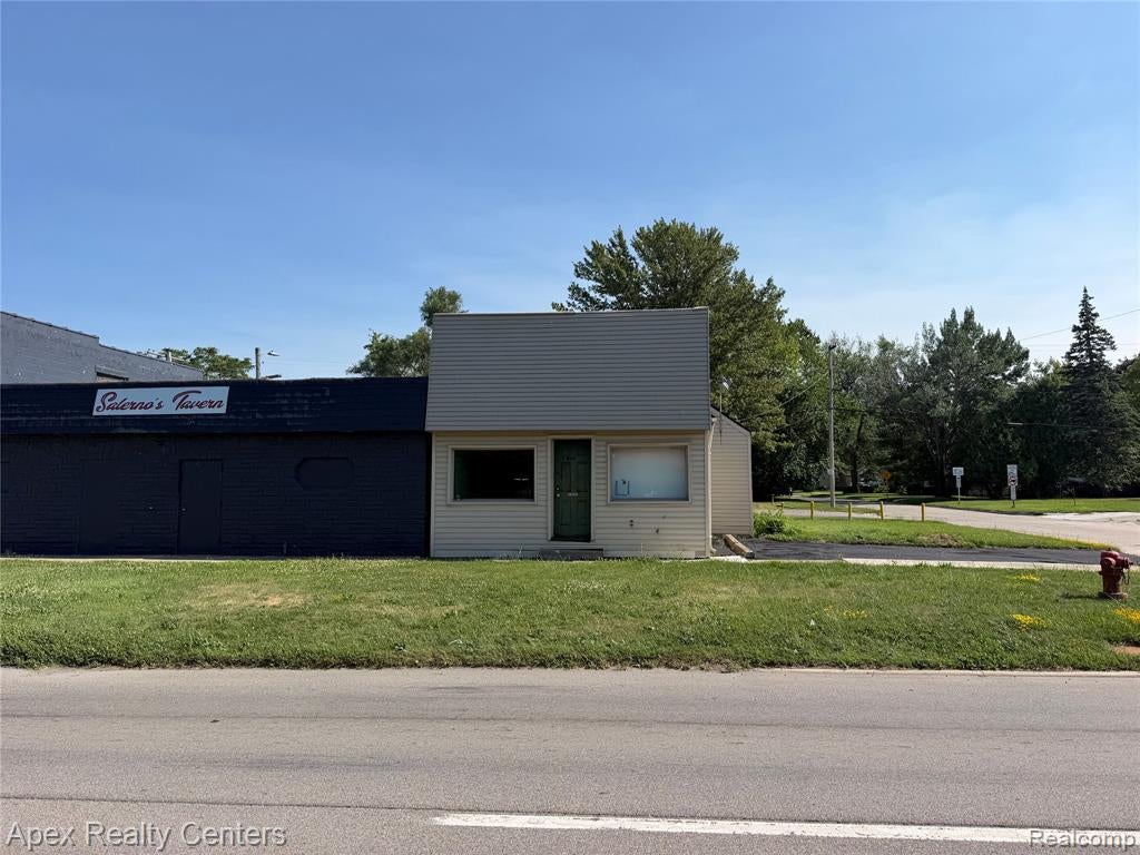 25689 Van Born Road — photo