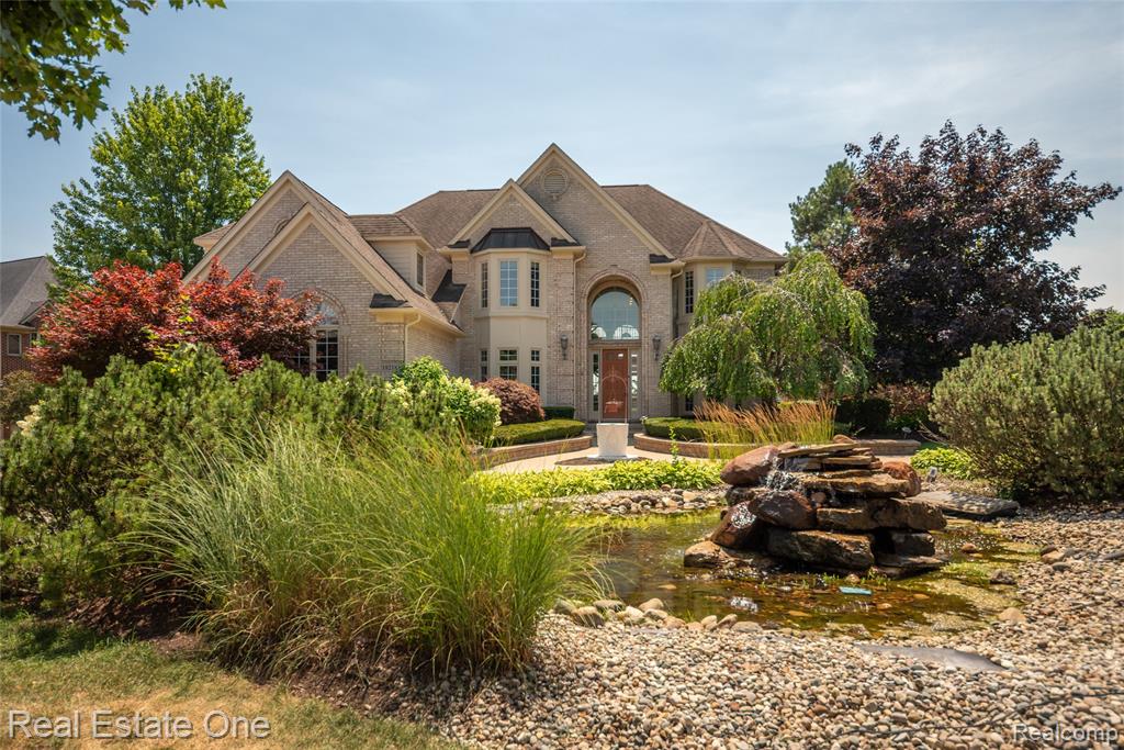 18218 Clairmont Circle — photo