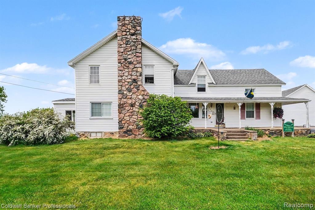 3105 E Dodge Road — photo
