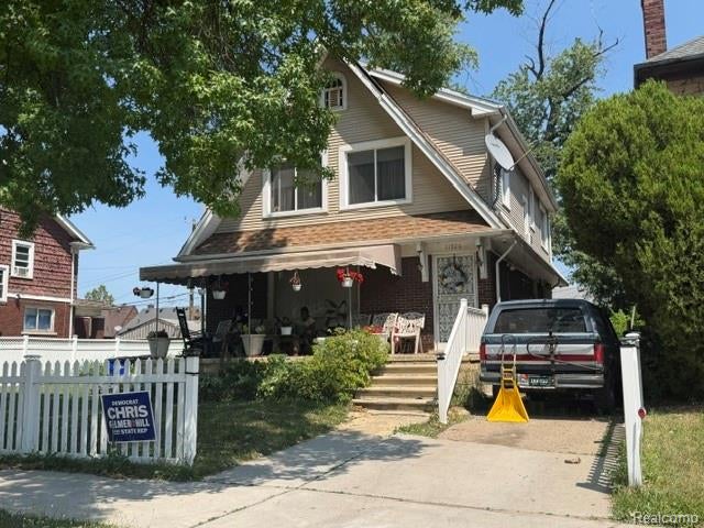11926 Wisconsin Street — photo