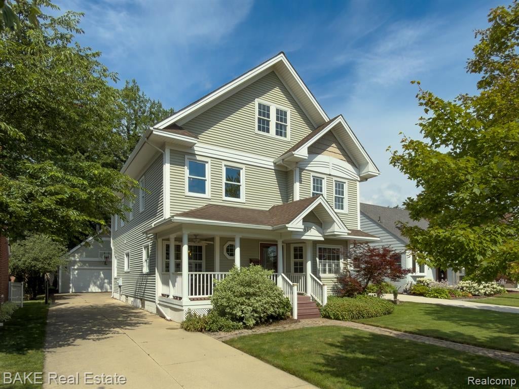 315 N Evergreen Street — photo