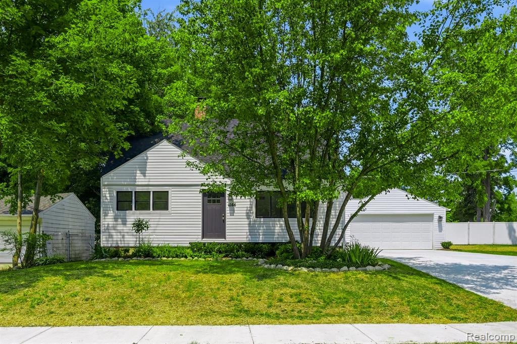 4166 Grayton Drive — photo