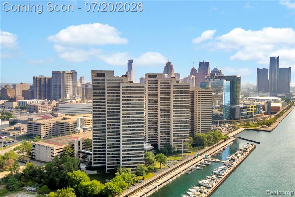 1001 W Jefferson Avenue 13B — photo