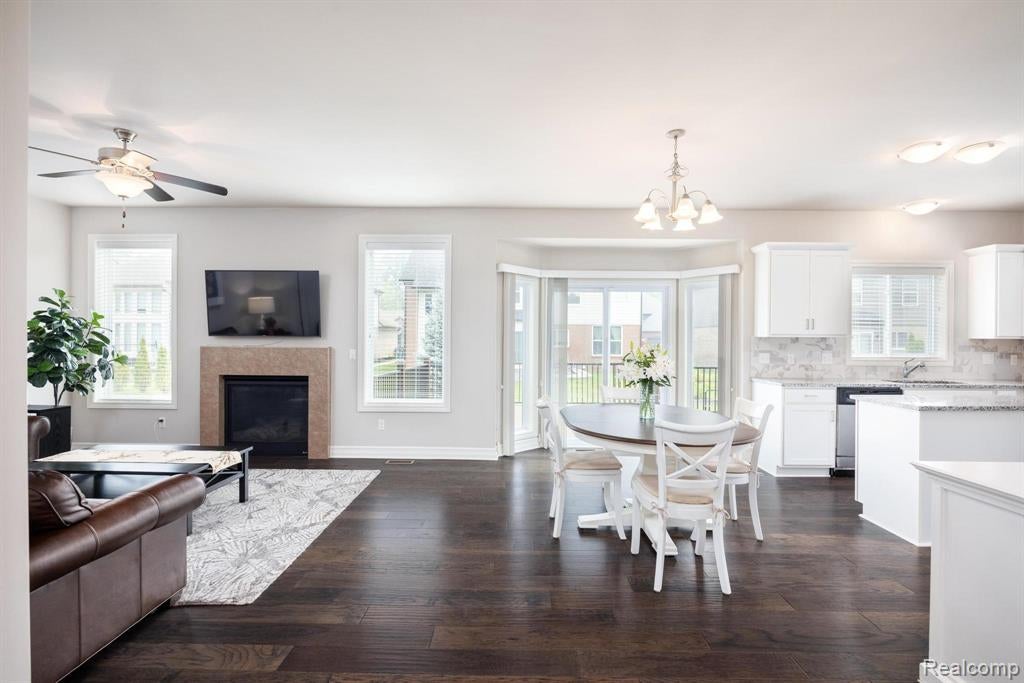 3534 Birchmount Drive — photo