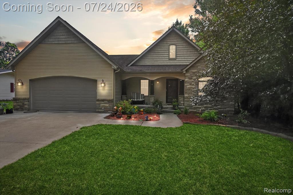 4915 Anglers Lane — photo