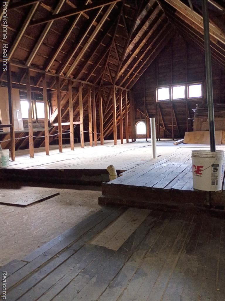 510 Pleasant Street 7 — photo