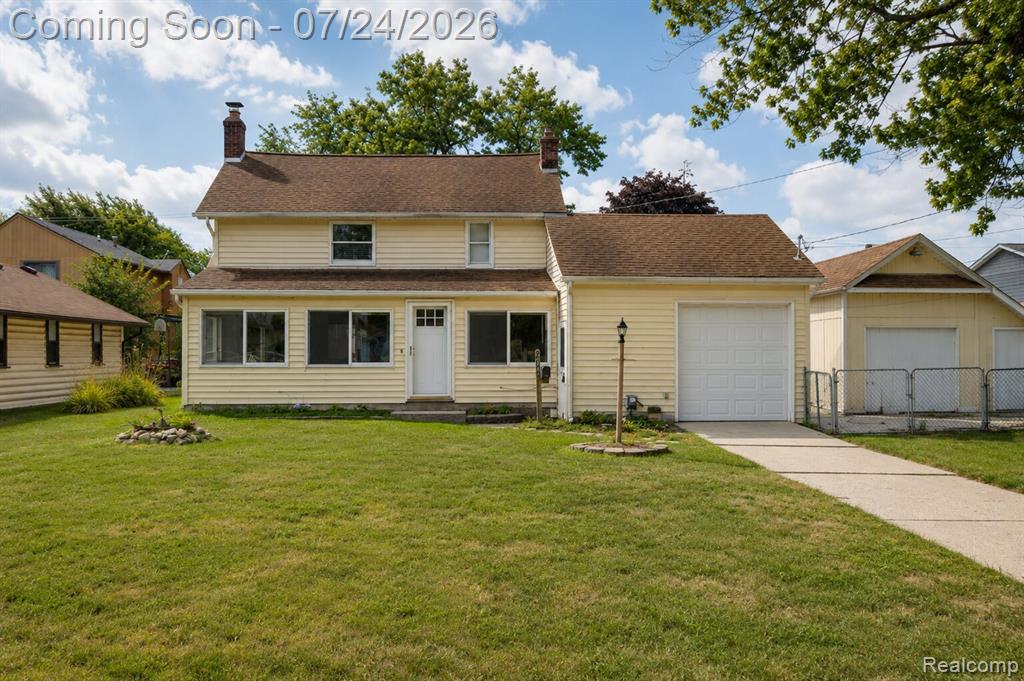 22464 Beach Street — photo
