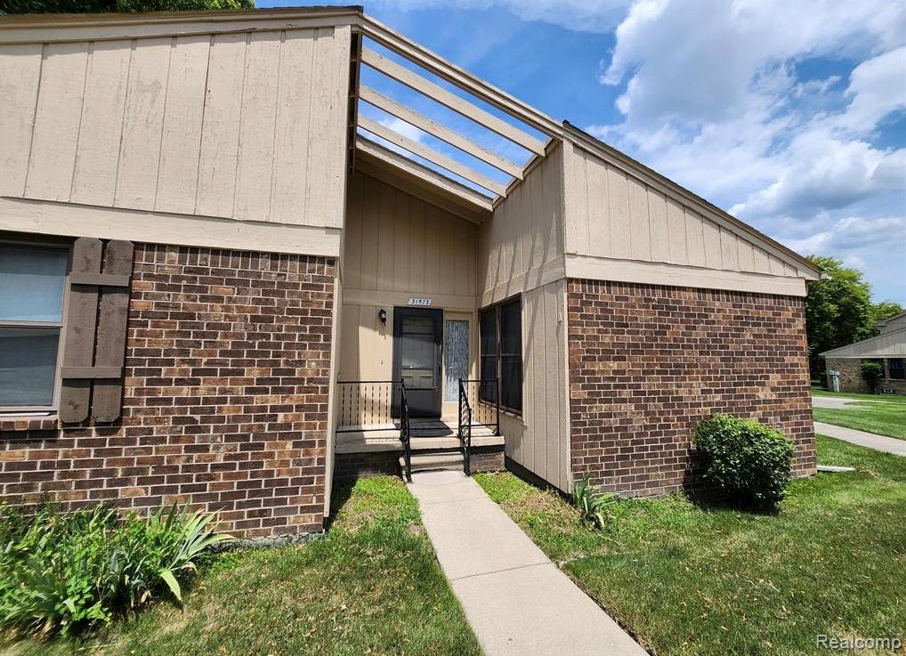 31573 Green Meadow Lane — photo