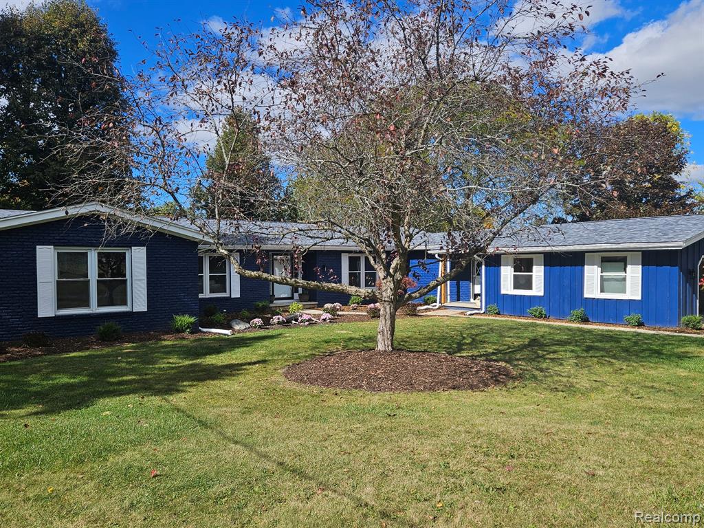 6353 Perry Road — photo