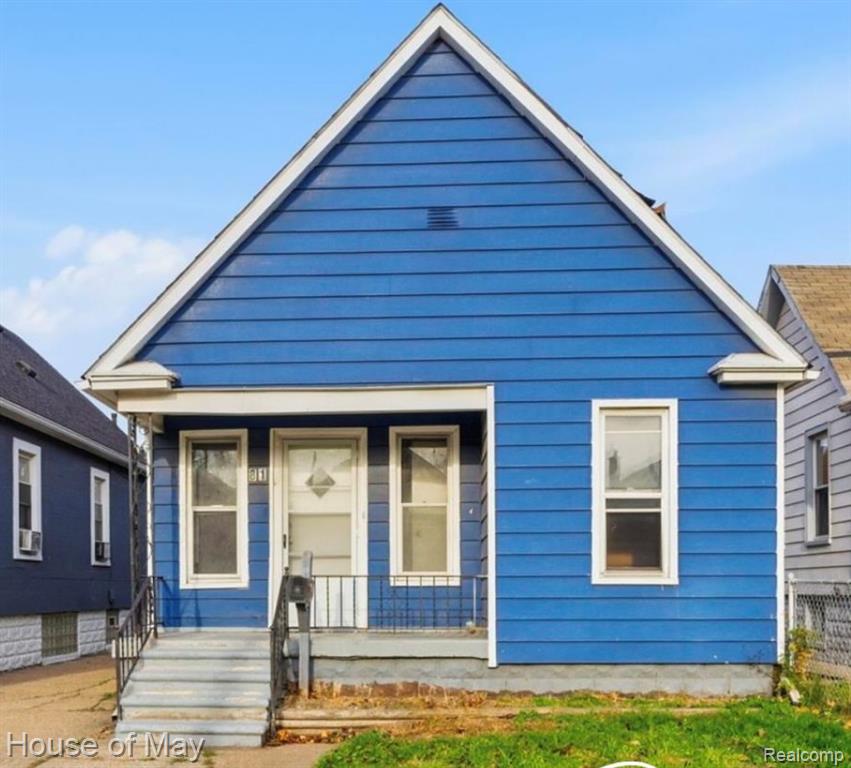 81 E Henry Street — photo