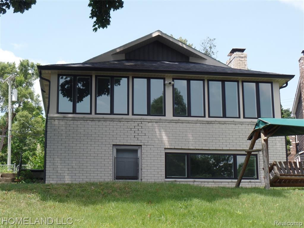 4039 Lotus Drive — photo