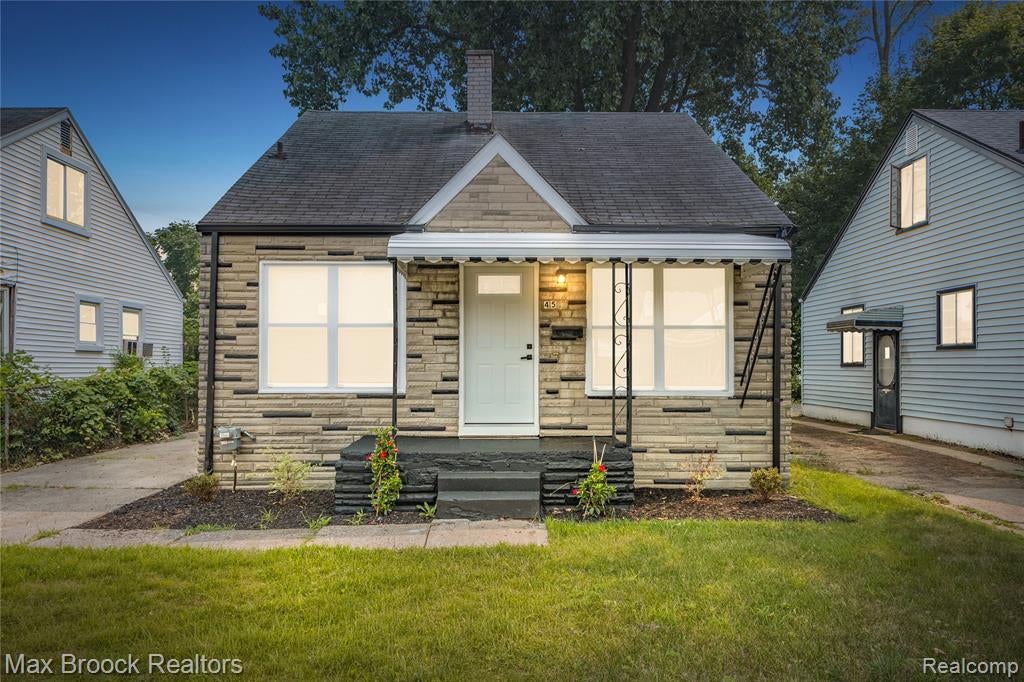 45 Pleasantview Drive — photo