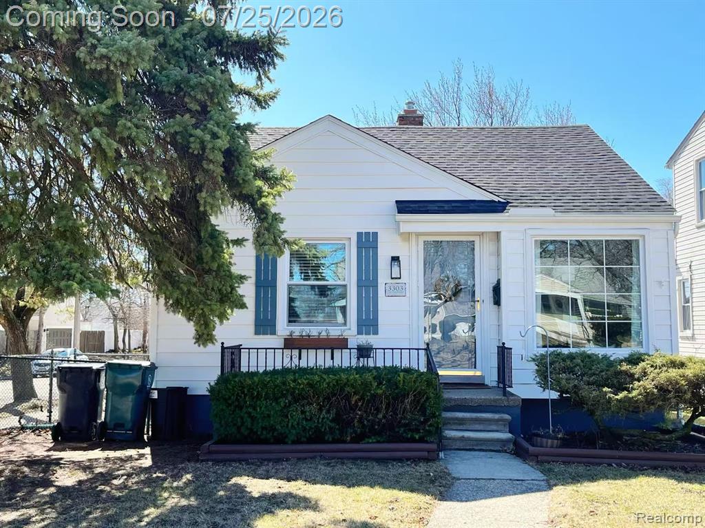 3303 Chester Road — photo