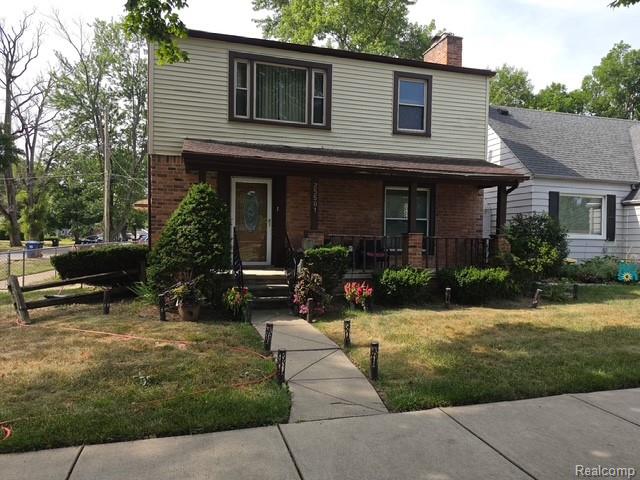25501 Pembroke Avenue — photo