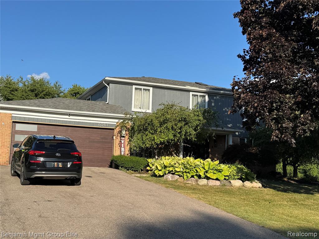 6043 Ledgeway Drive — photo