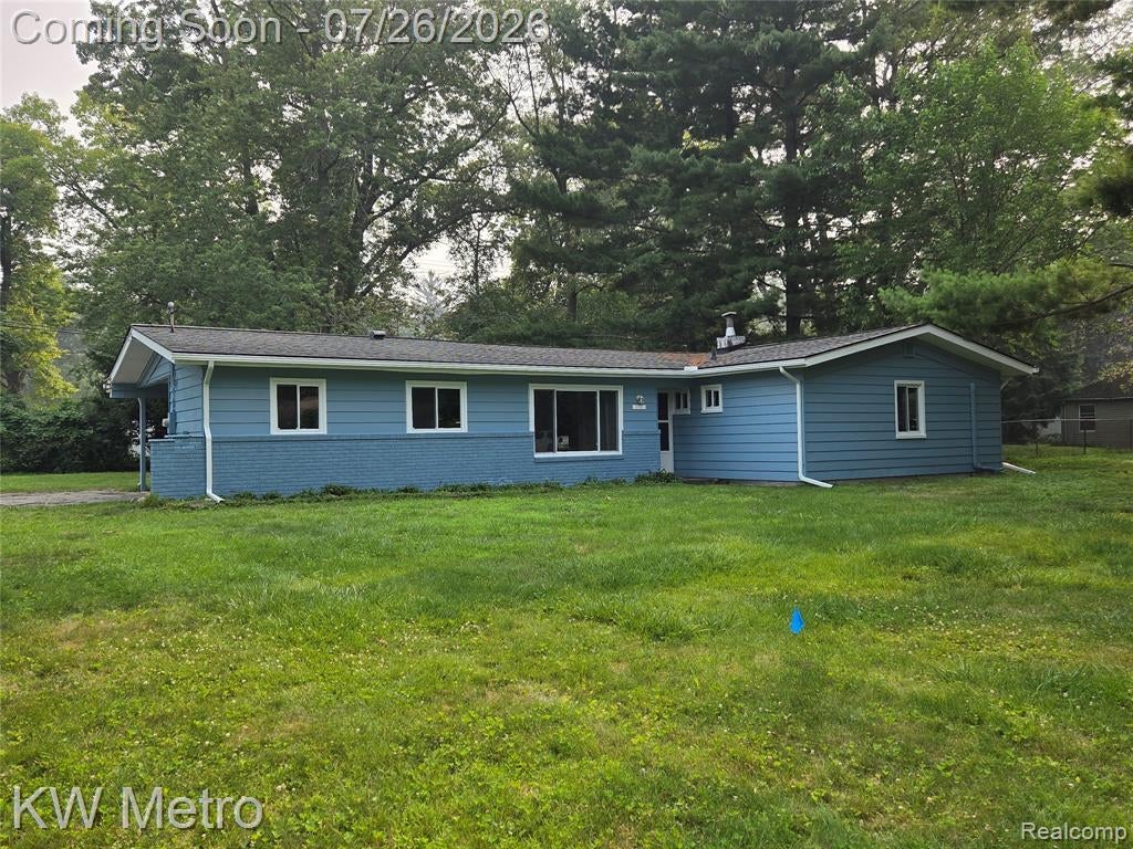 1755 Wellington Avenue — photo