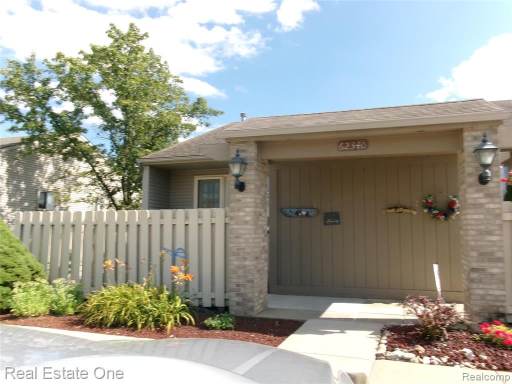 62340 Arlington Circle 1 — photo