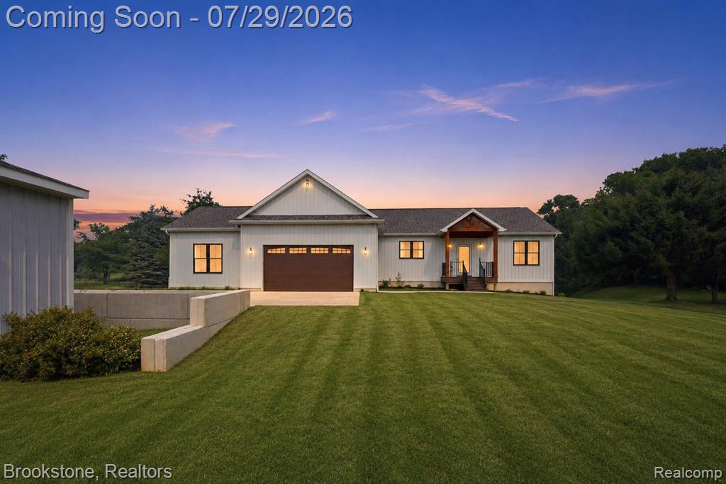 5196 Klam Road — photo