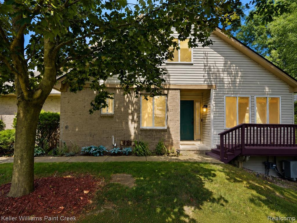 1310 Bay Hill 15 — photo