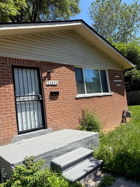 21622 Santa Clara — photo