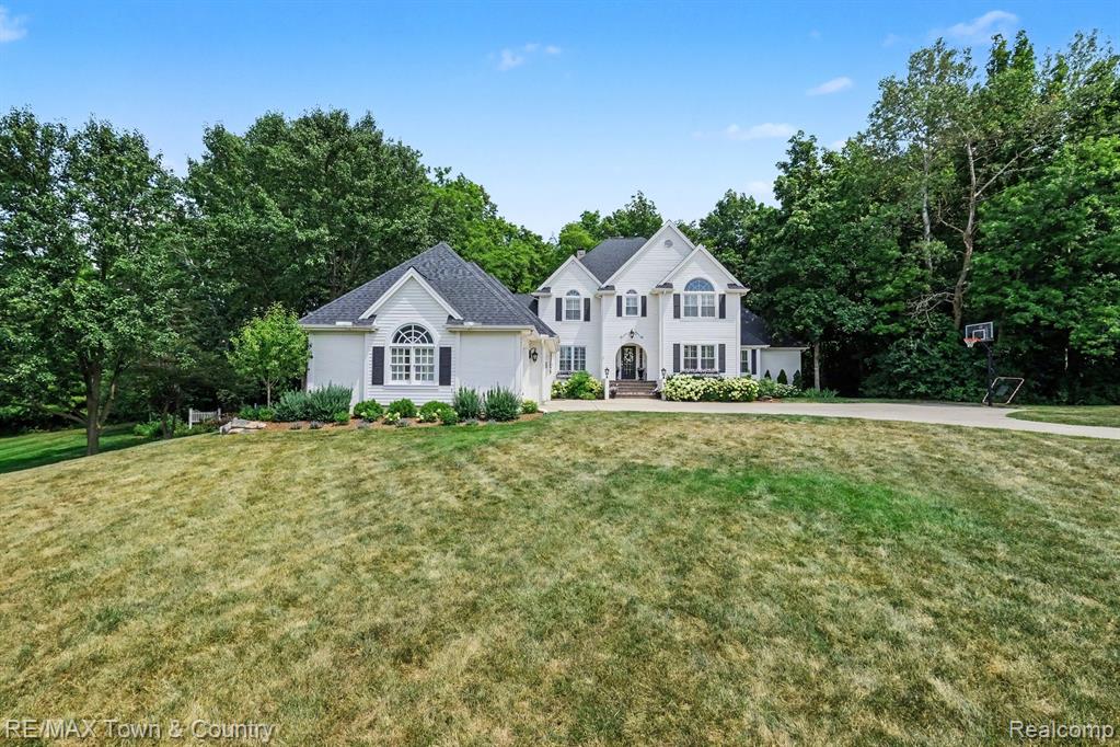 3246 Fieldstone Drive — photo
