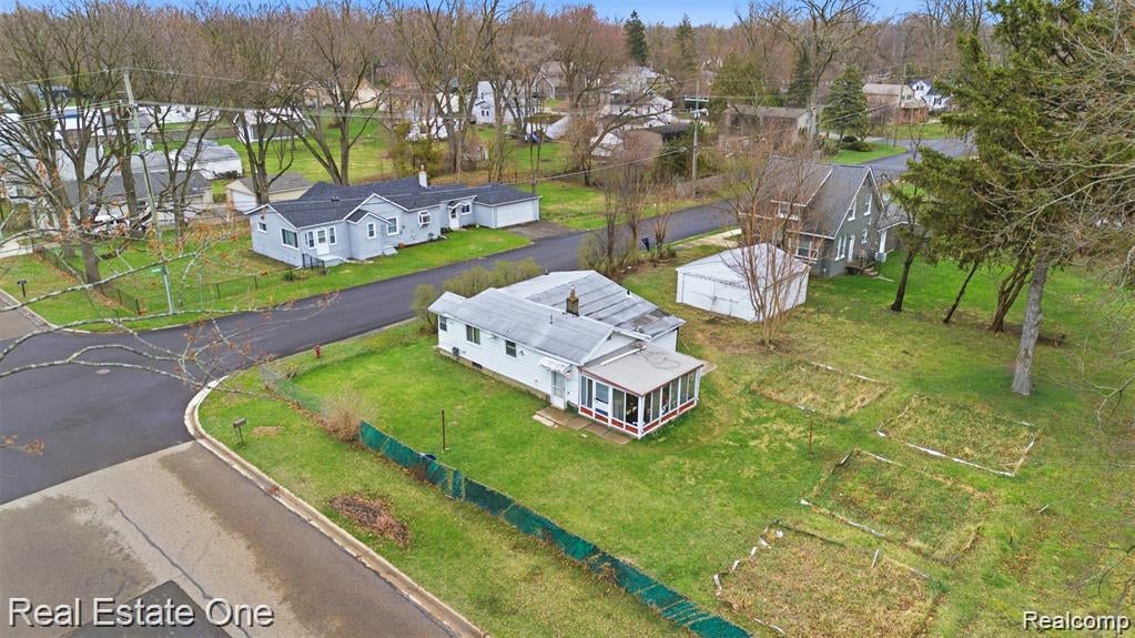 18318 Deering Street — photo