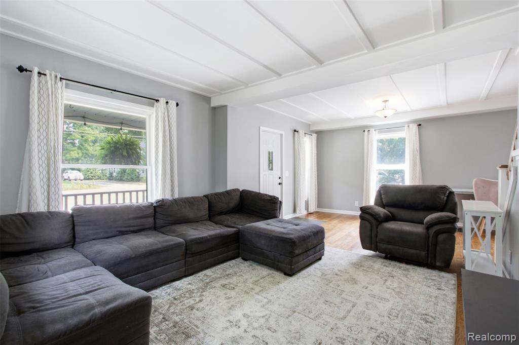 625 N Main Street, Chelsea, MI 48118 — photo 3