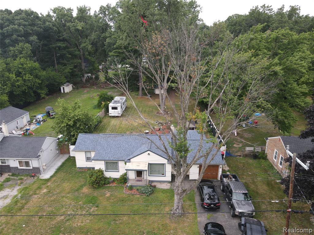 21148 Midway Avenue — photo
