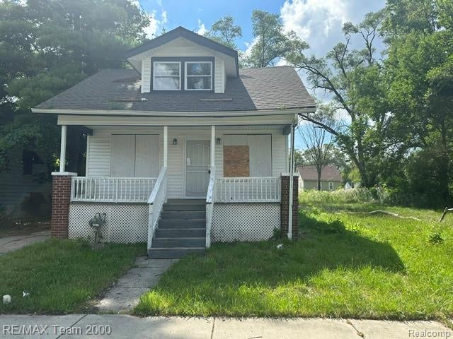 19159 Mackay Street — photo