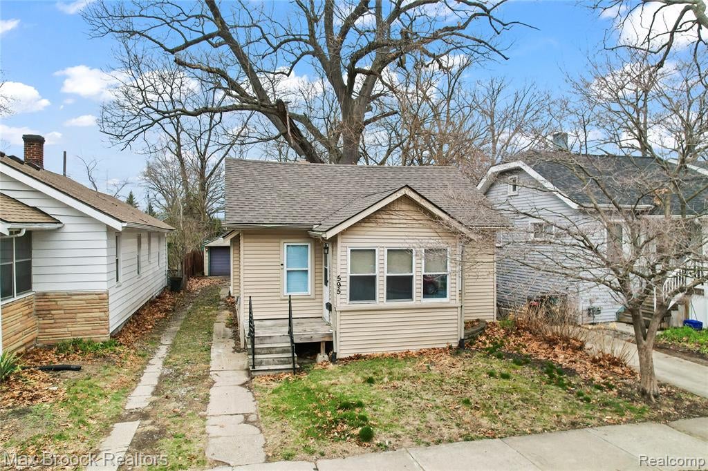 595 E Drayton Street — photo