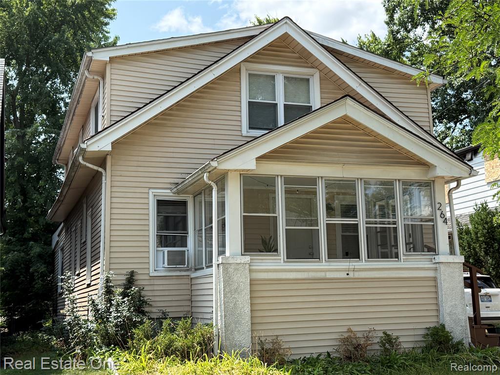 264 E Woodland Street — photo