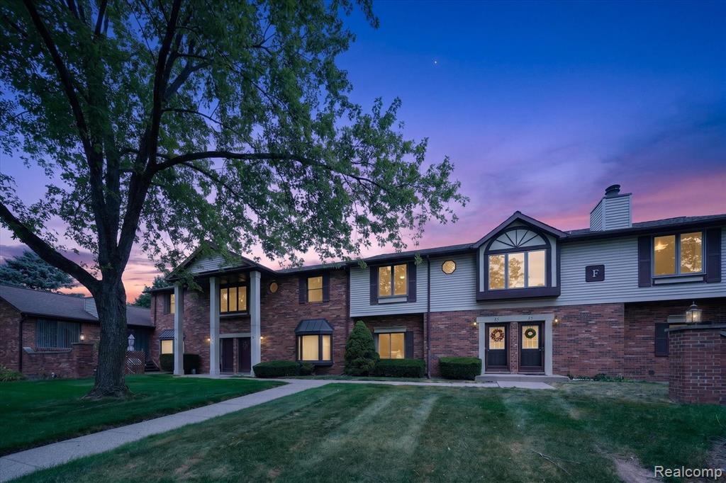 2321 London Bridge Dr Drive 22 — photo