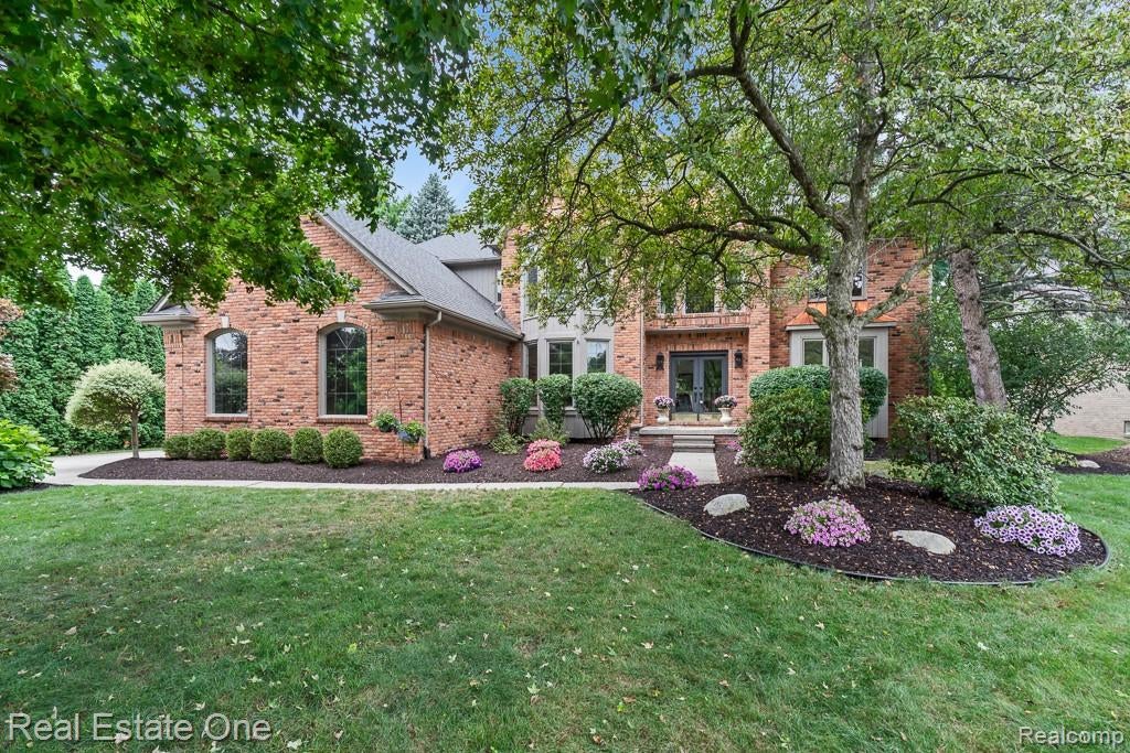 1816 Sudbury Court — photo
