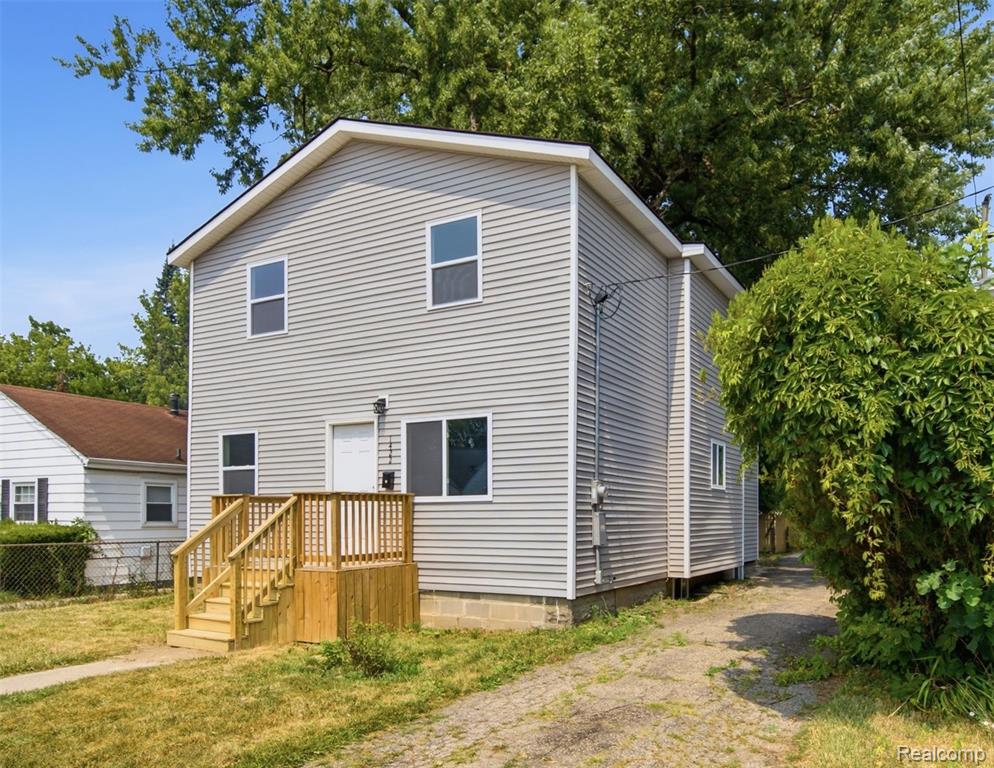 1422 Pettibone Avenue — photo