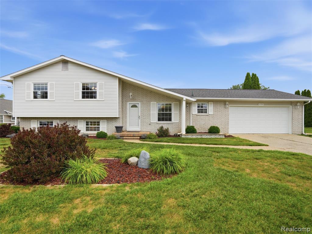 2504 Golden Shores Court — photo