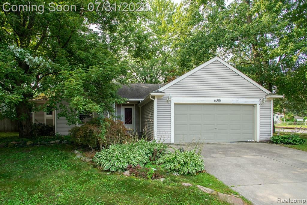 26085 Superior Road — photo