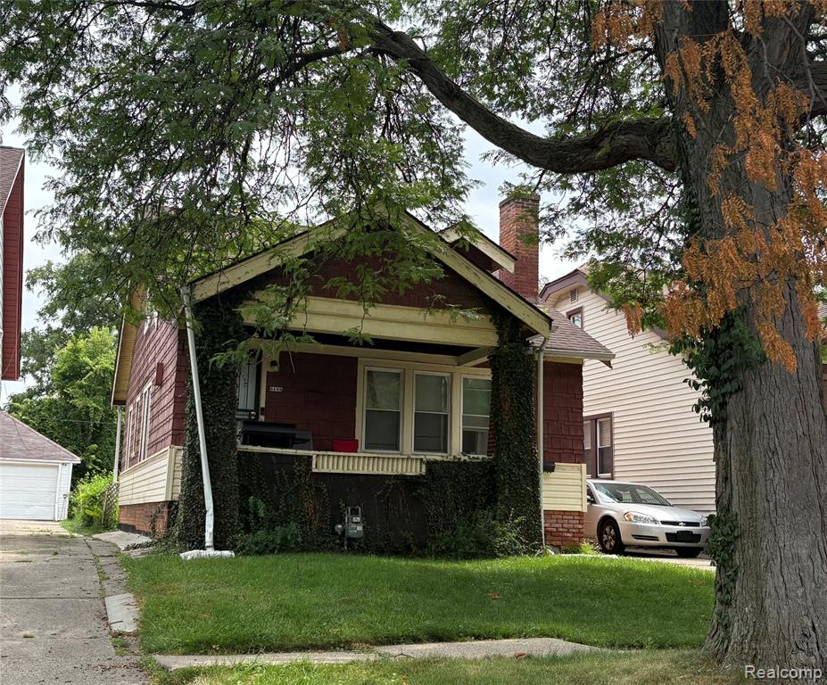 9166 Pinehurst Street — photo