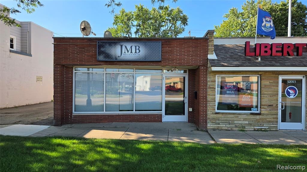 32011 Plymouth Road — photo