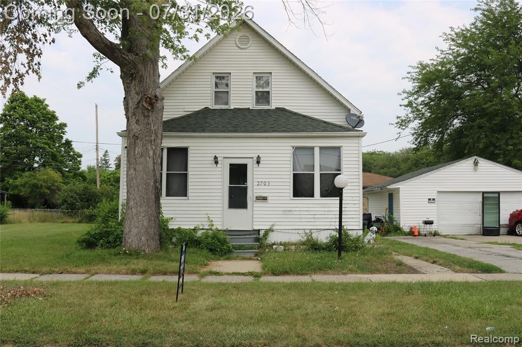2703 Narloch Street — photo
