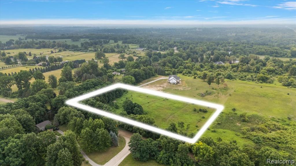 00 Mack Road, Leonard, MI 48367