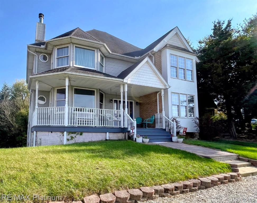 10149 Emerald Drive — photo