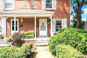 1009 E 4th Street — photo