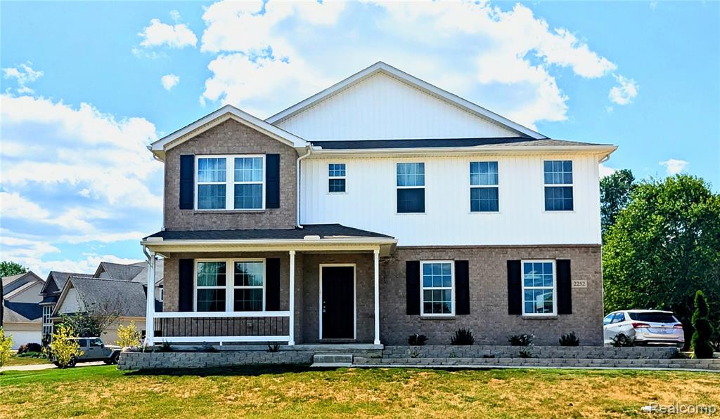 2252 Lake Ridge Drive — photo
