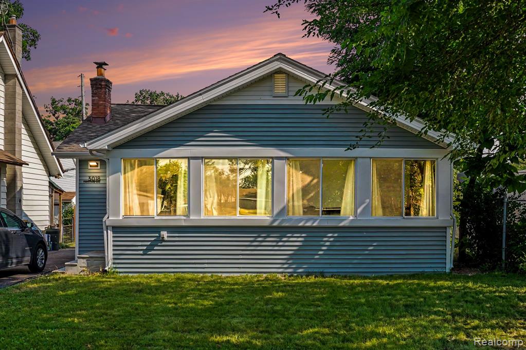 3018 Cass Lake Avenue — photo